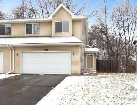 17530 Sunray Cir SW, Prior Lake, MN 55372