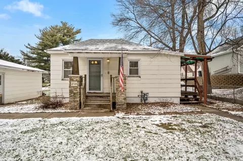 2725 6th Ave E, North Saint Paul, MN 55109