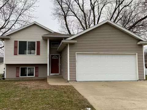 1902 20th St SW, Austin, MN 55912