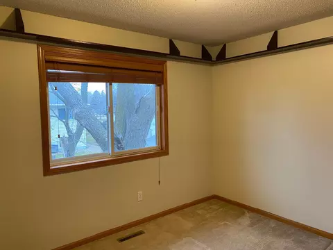 1902 20th St SW, Austin, MN 55912 photo 13