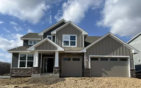 3036 Sugar Maple Dr, Chaska, MN 55318