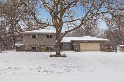 2417 148th Ave NE, Ham Lake, MN 55304