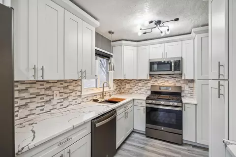10508 Wren St NW, Coon Rapids, MN 55433