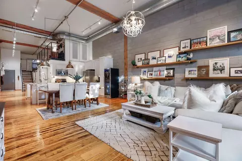 801 Washington Ave N #211, Minneapolis, MN 55401