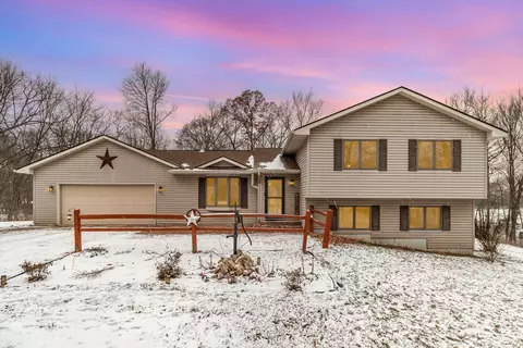 2348 53rd St, Somerset, WI 54025