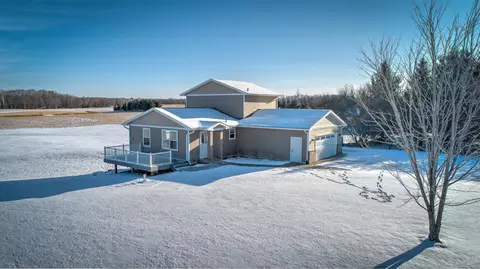 37556 Rendova St NE, Stanchfield, MN 55080