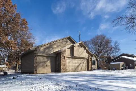 1637 124th Ave NW, Coon Rapids, MN 55448