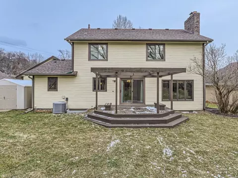 911 Park Knoll Dr, Eagan, MN 55123 photo 27