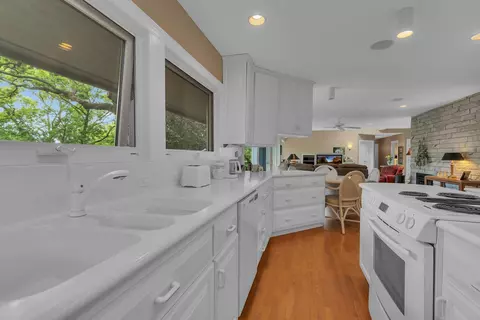 Bath - 3116 Devon Ter, Saint Cloud, MN 56301 photo 1 of 7