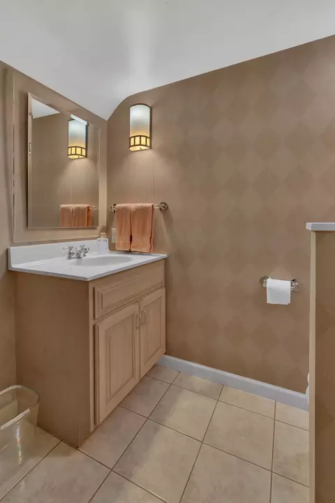 Bath - 3116 Devon Ter, Saint Cloud, MN 56301 photo 6 of 7