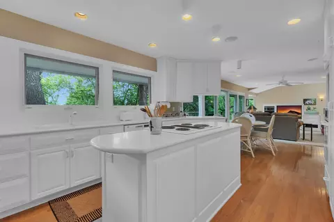 Kitchen - 3116 Devon Ter, Saint Cloud, MN 56301 photo 7 of 9