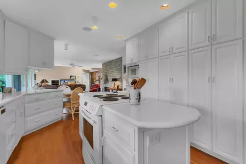 Kitchen - 3116 Devon Ter, Saint Cloud, MN 56301 photo 6 of 9