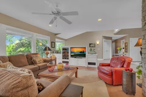Living - 3116 Devon Ter, Saint Cloud, MN 56301 photo 2 of 11