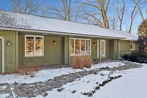 14309 Brandbury Walk, Minnetonka, MN 55345