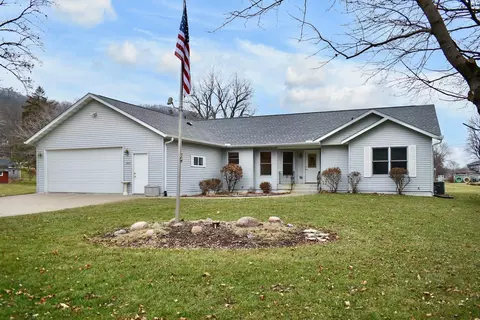 346 Saehler Dr, Minnesota City, MN 55959