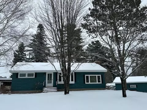 320 S 2nd St W, Aurora, MN 55705
