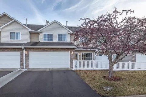 3340 136th St W, Rosemount, MN 55068