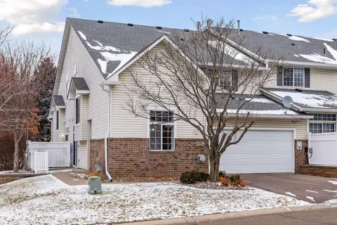 2649 Mallard Dr, Woodbury, MN 55125