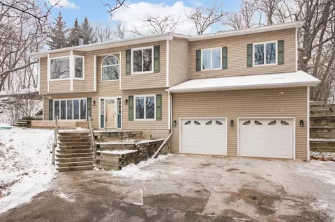 11702 Sunset Trl, Plymouth, MN 55441