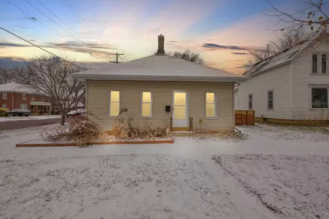 702 N Broad St, Mankato, MN 56001