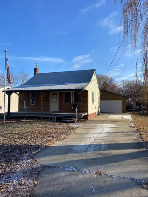 303 NW California St, Brownsdale, MN 55918