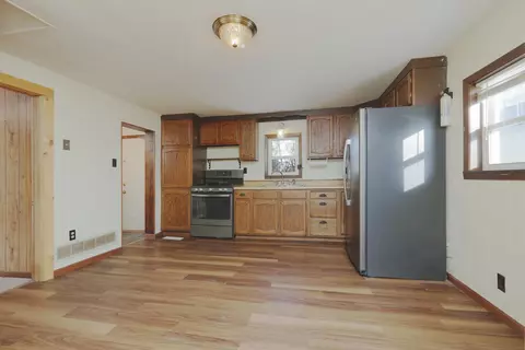 308 Main St E, Silver Lake, MN 55381 photo 4