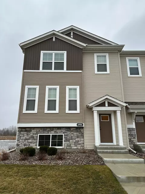 6904 Huckleberry Dr, Minnetrista, MN 55331