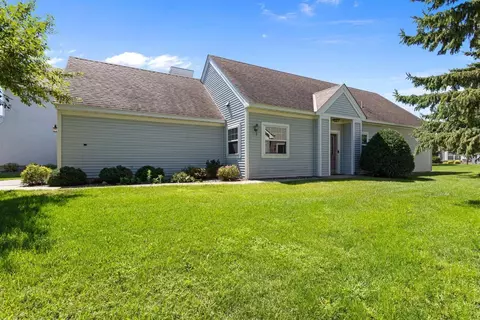 9625 Zircon Ln N, Maple Grove, MN 55311