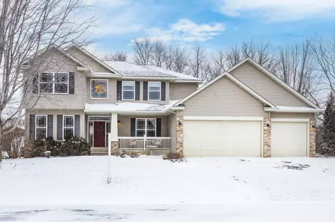 950 S Windmill Crk, Waconia, MN 55387