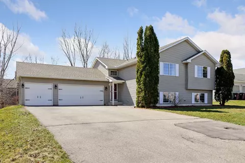 4792 Aspen St, Hampton, MN 55031