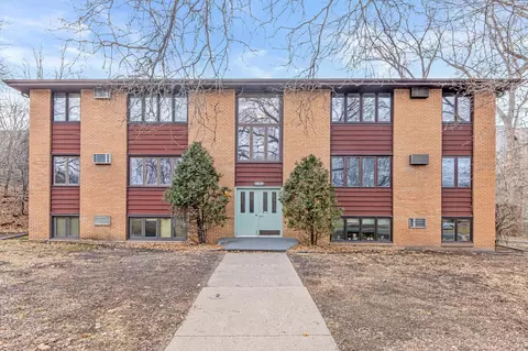 2305 Unity Ave N, Golden Valley, MN 55422