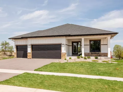 9104 62nd St S, Cottage Grove, MN 55016