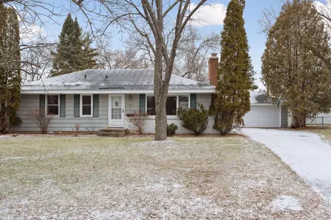 4500 Southmore Dr, Bloomington, MN 55437