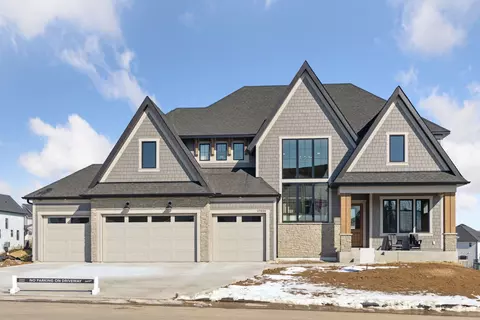 17020 46th Ave N, Plymouth, MN 55446