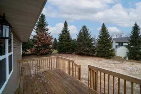 325 E Adams Ave, Fall Creek, WI 54742 photo 3