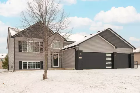 820 8th Ave NE, Lonsdale, MN 55046