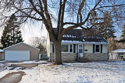 4976 3rd St NE, Fridley, MN 55421