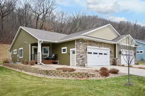 408 Valley Oaks Dr, Winona, MN 55987