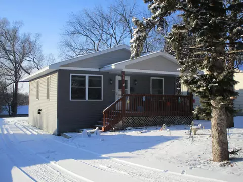 1115 N Oak St, Fergus Falls, MN 56537