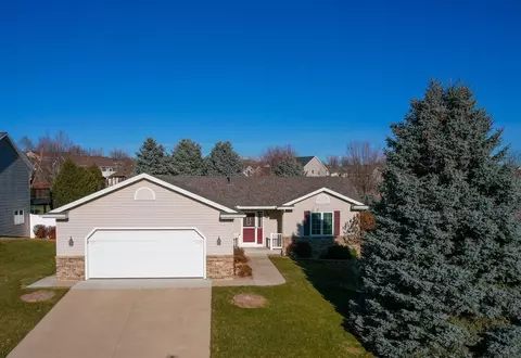 2511 62nd St NW, Rochester, MN 55901