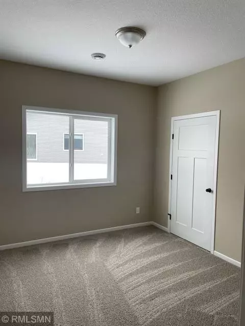 985 45th Ave NE, Saint Cloud, MN 56304 photo 6