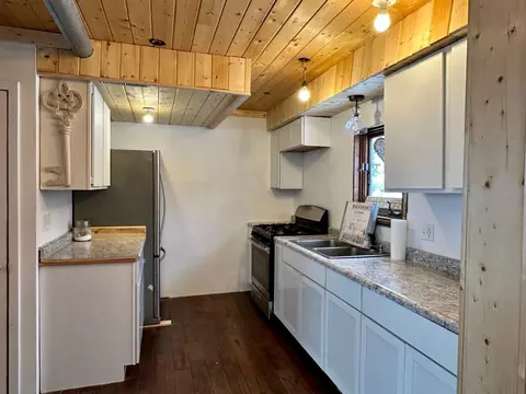 Kitchen - 3944 Maple St, Kettle River, MN 55757 photo 2 of 6