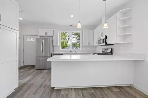 2950 Queen Ave N, Minneapolis, MN 55411