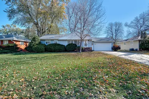 5930 Pearson Dr, Brooklyn Center, MN 55429