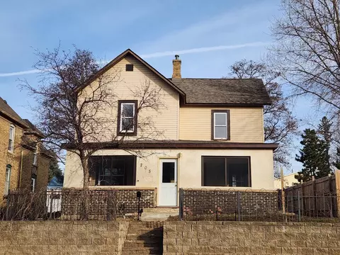 205 Boulevard Ave NE, Montgomery, MN 56069