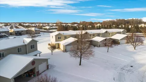 939 Cypress Rd #19, Saint Cloud, MN 56303