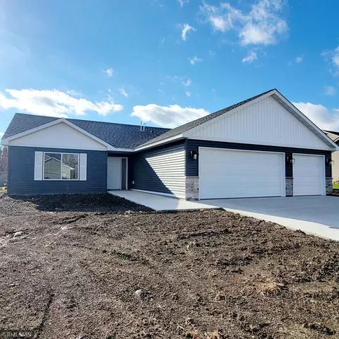 247 Bouldercrest Ave NE, Owatonna, MN 55060