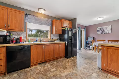 3919 E Calvary Rd, Duluth, MN 55803 photo 3