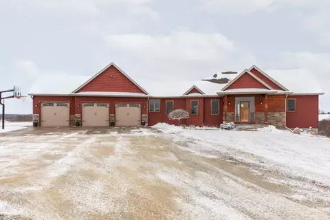 1185 County 16 Rd SE, Rochester, MN 55904