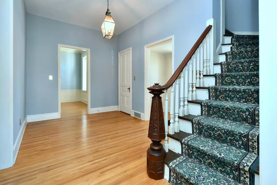  304 Grand St, Winona, MN 55987 photo 4